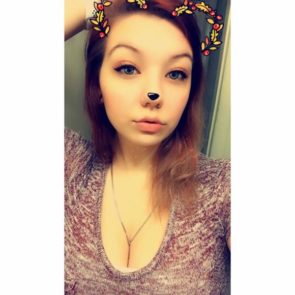 Meet your Posher, Danielle - Picture 1 of 1